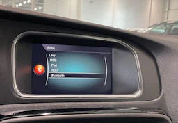 musta Volvo V40 2019 kuva 18.