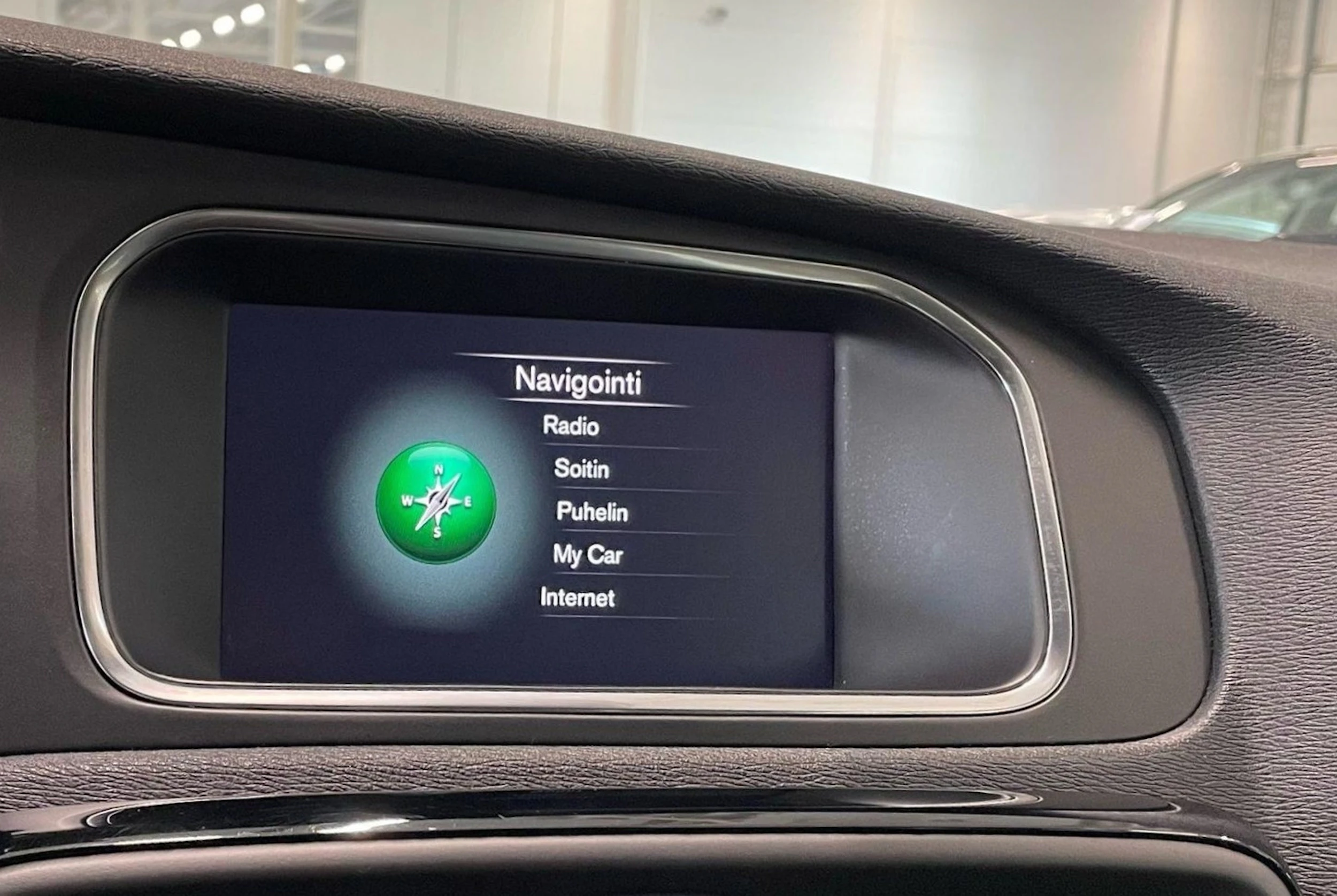 musta Volvo V40 2019 kuva 20.