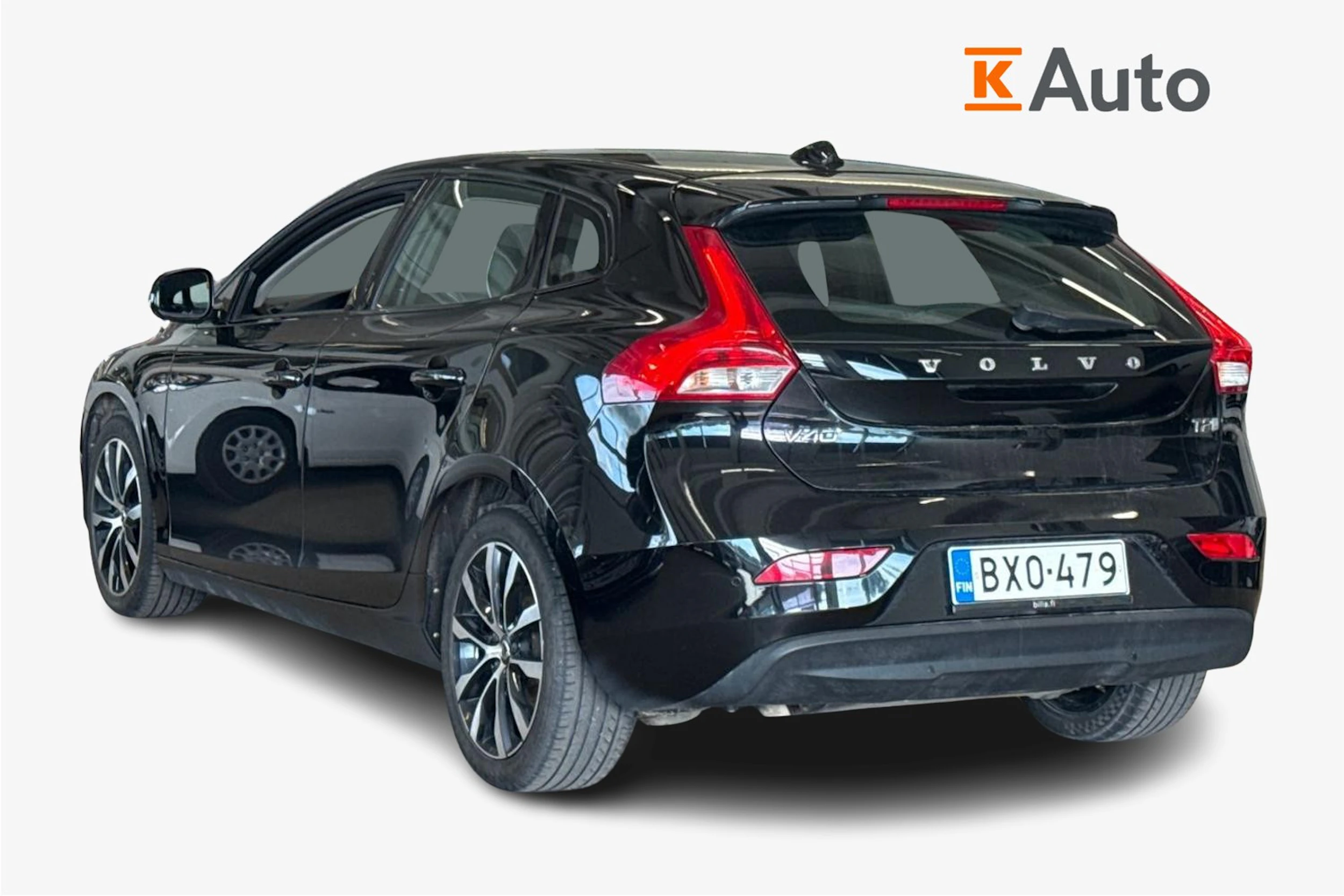 Musta Volvo V40 2020 kuva 2.