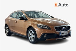oranssi Volvo V40 Cross Country 2013 kuva 1.