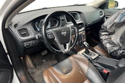 valkoinen Volvo V40 Cross Country 2014 kuva 3.