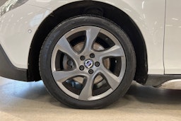 valkoinen Volvo V40 Cross Country 2014 kuva 11.