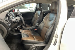 valkoinen Volvo V40 Cross Country 2014 kuva 14.