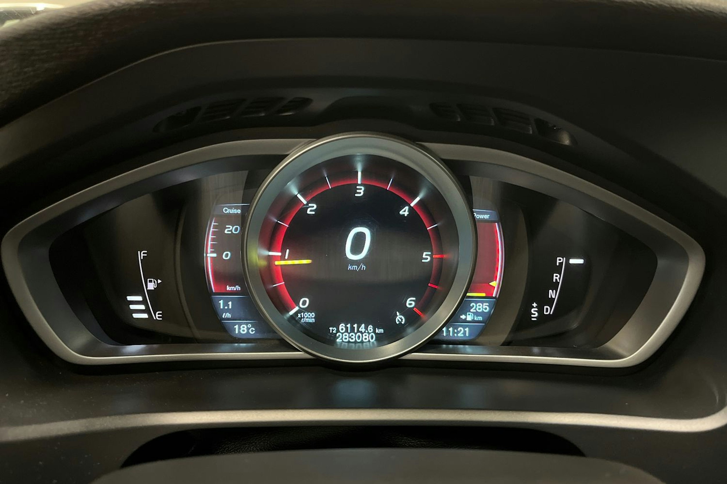 valkoinen Volvo V40 Cross Country 2014 kuva 20.