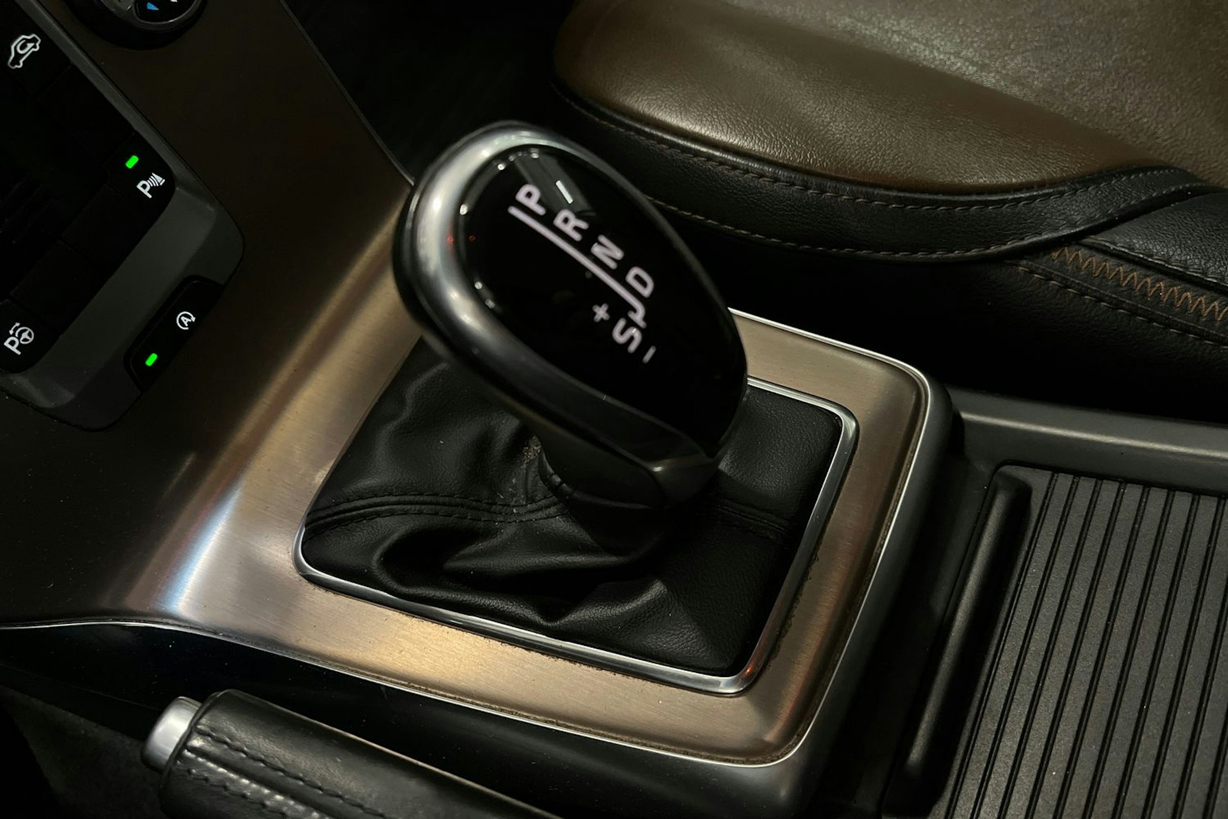 valkoinen Volvo V40 Cross Country 2014 kuva 27.