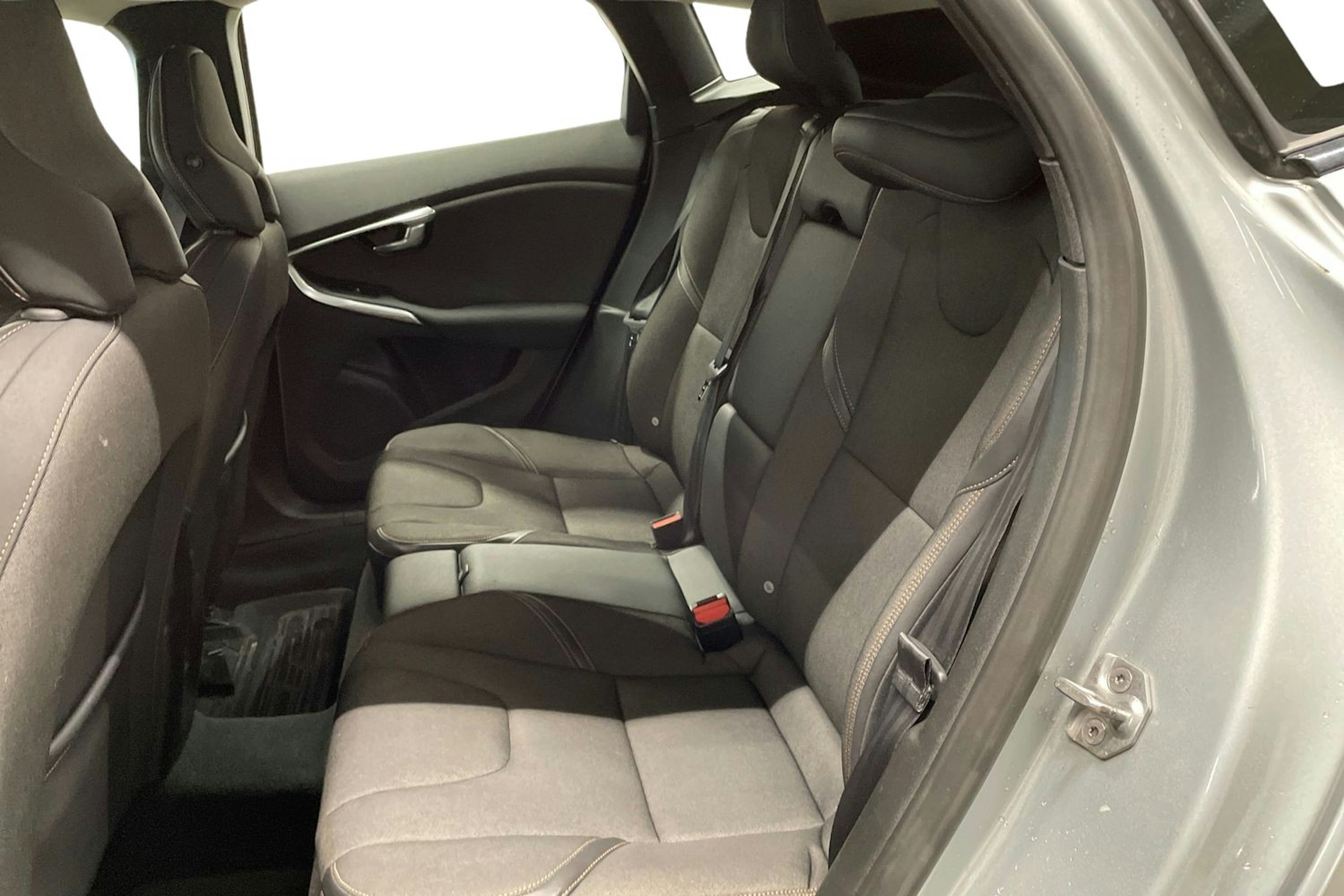 Harmaa Volvo V40 Cross Country 2014 kuva 10.