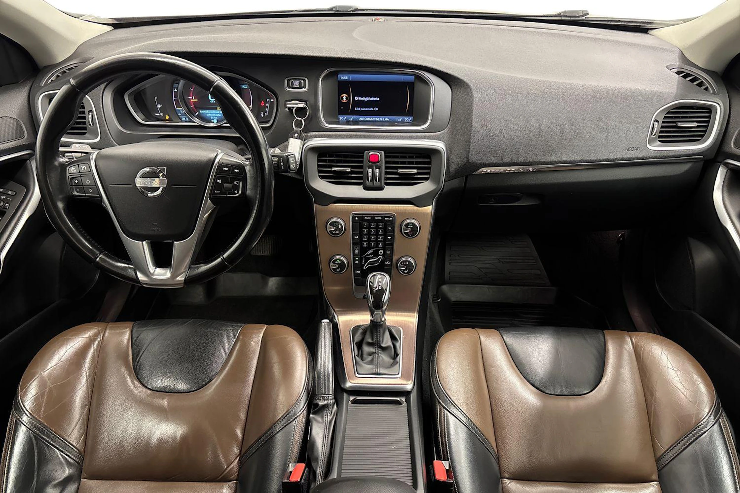 Ruskea (beige) Volvo V40 Cross Country 2014 kuva 7.