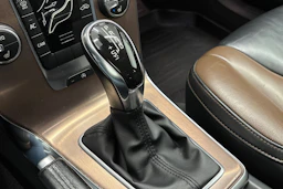 Ruskea (beige) Volvo V40 Cross Country 2014 kuva 18.