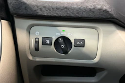 oranssi Volvo V40 Cross Country 2014 kuva 18.