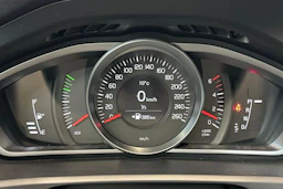 oranssi Volvo V40 Cross Country 2014 kuva 22.