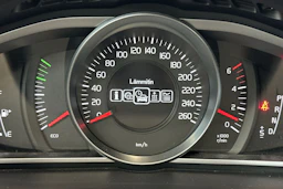 oranssi Volvo V40 Cross Country 2014 kuva 23.