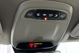 oranssi Volvo V40 Cross Country 2014 kuva 30.