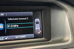 oranssi Volvo V40 Cross Country 2014 kuva 31.