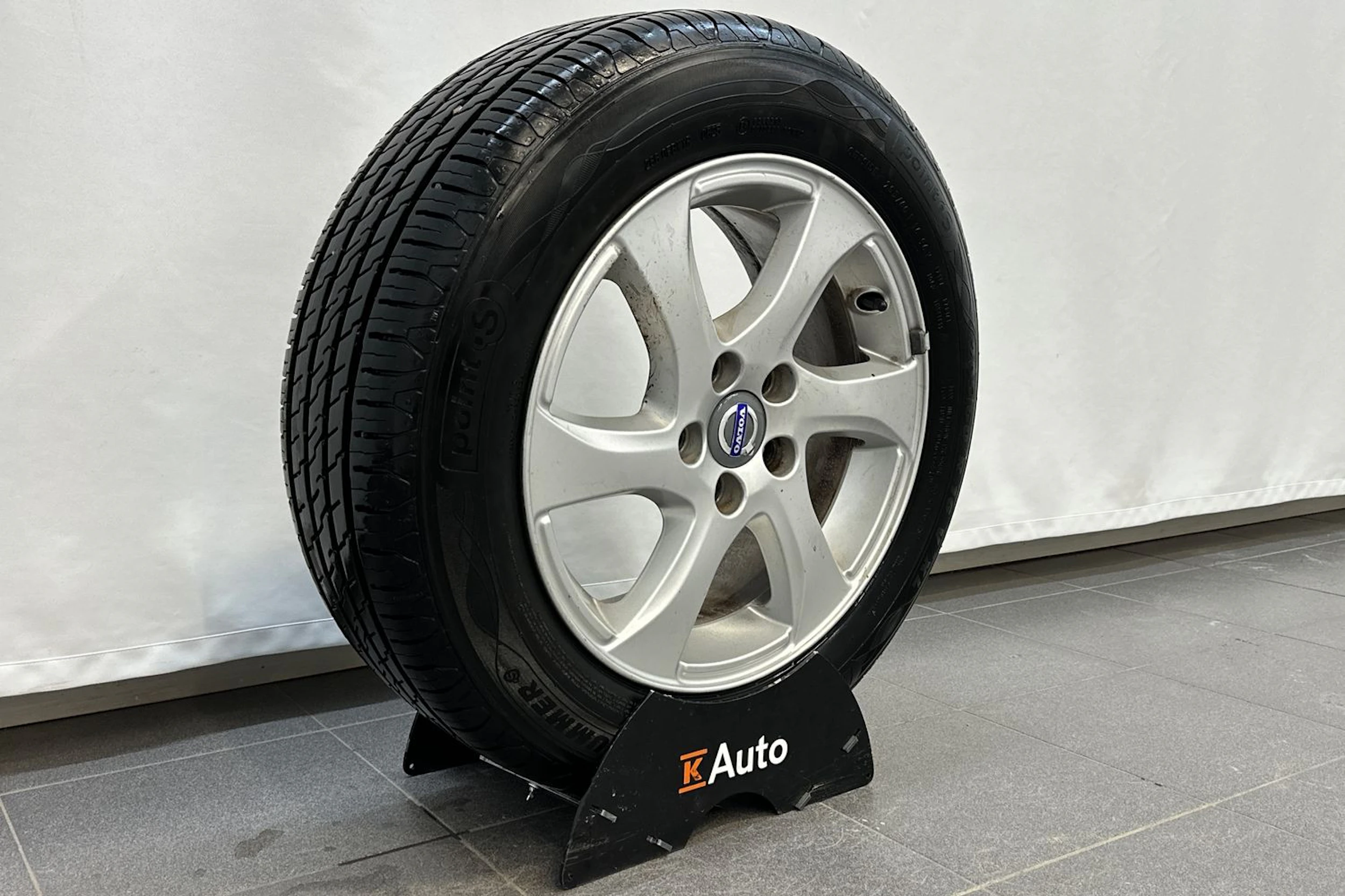 oranssi Volvo V40 Cross Country 2014 kuva 34.