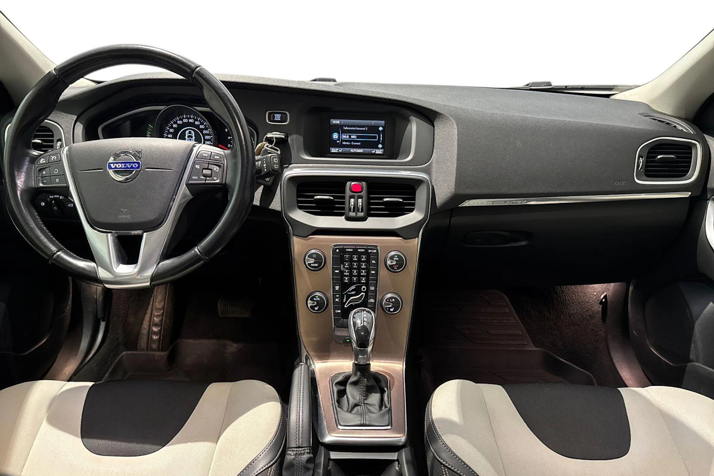ruskea (beige) Volvo V40 Cross Country 2015 kuva 9.