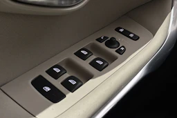 ruskea (beige) Volvo V40 Cross Country 2015 kuva 20.