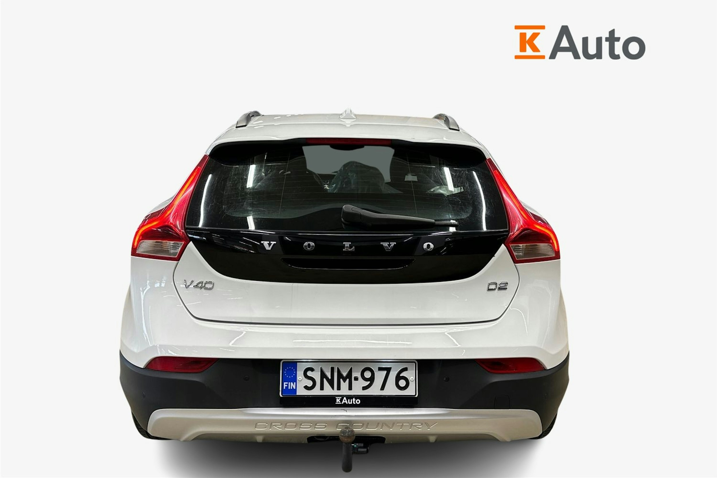 valkoinen Volvo V40 Cross Country 2015 kuva 3.