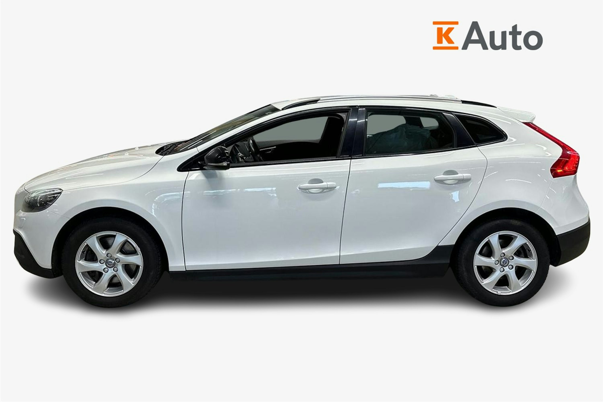 valkoinen Volvo V40 Cross Country 2015 kuva 6.