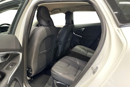 valkoinen Volvo V40 Cross Country 2015 kuva 10.