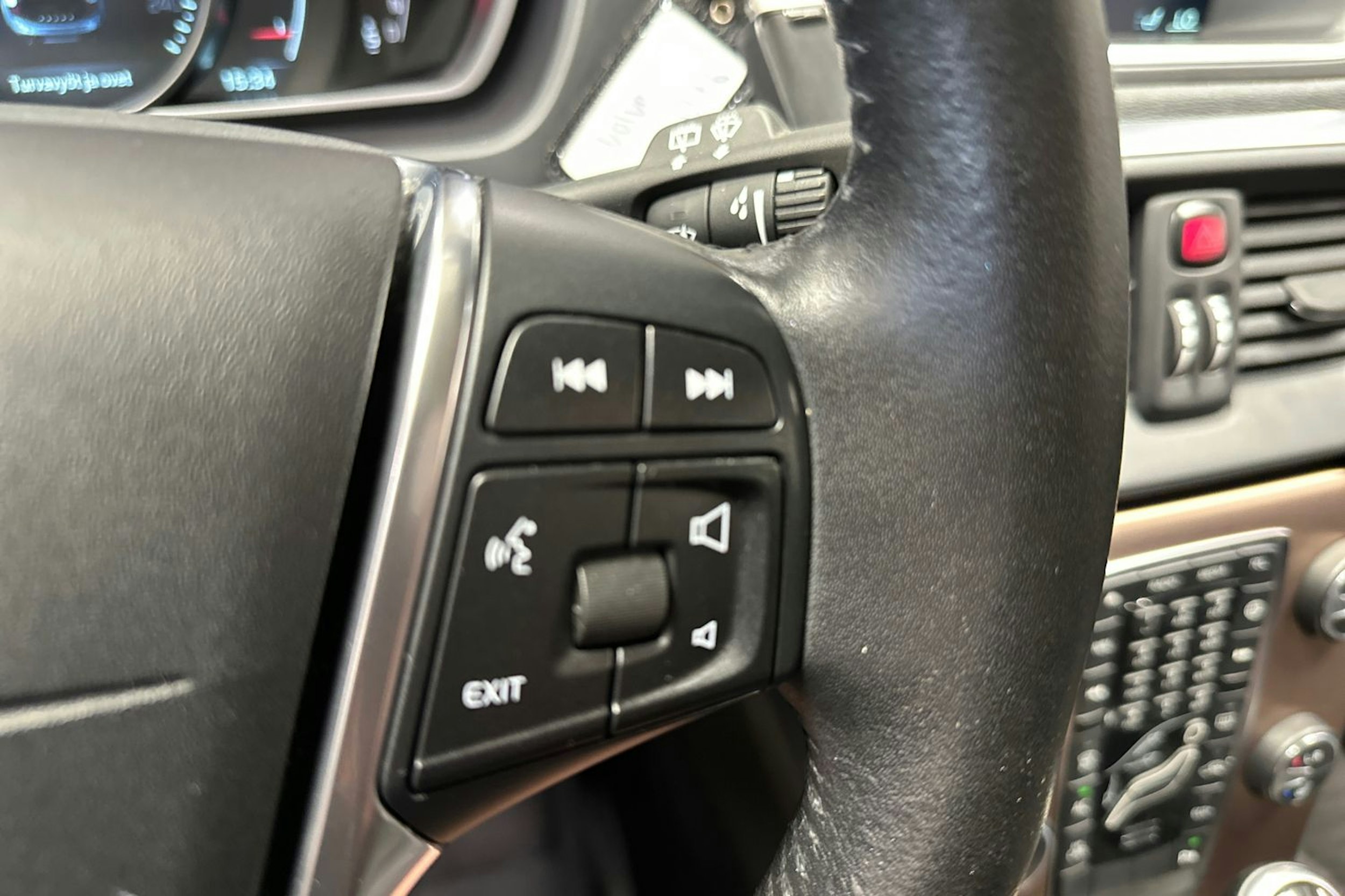 valkoinen Volvo V40 Cross Country 2015 kuva 21.
