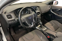 valkoinen Volvo V40 Cross Country 2016 kuva 6.