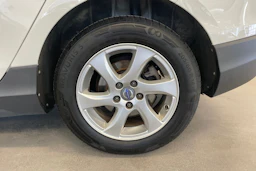 valkoinen Volvo V40 Cross Country 2016 kuva 10.