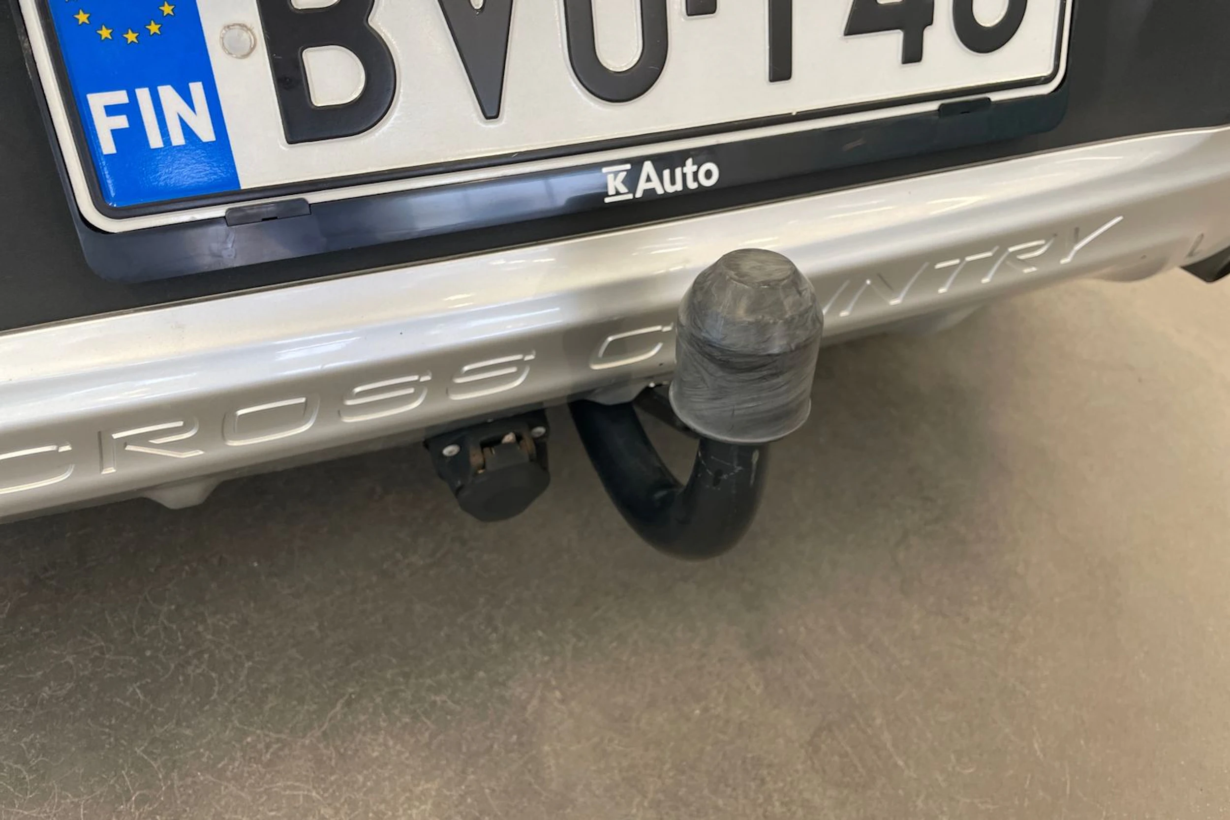 valkoinen Volvo V40 Cross Country 2016 kuva 12.