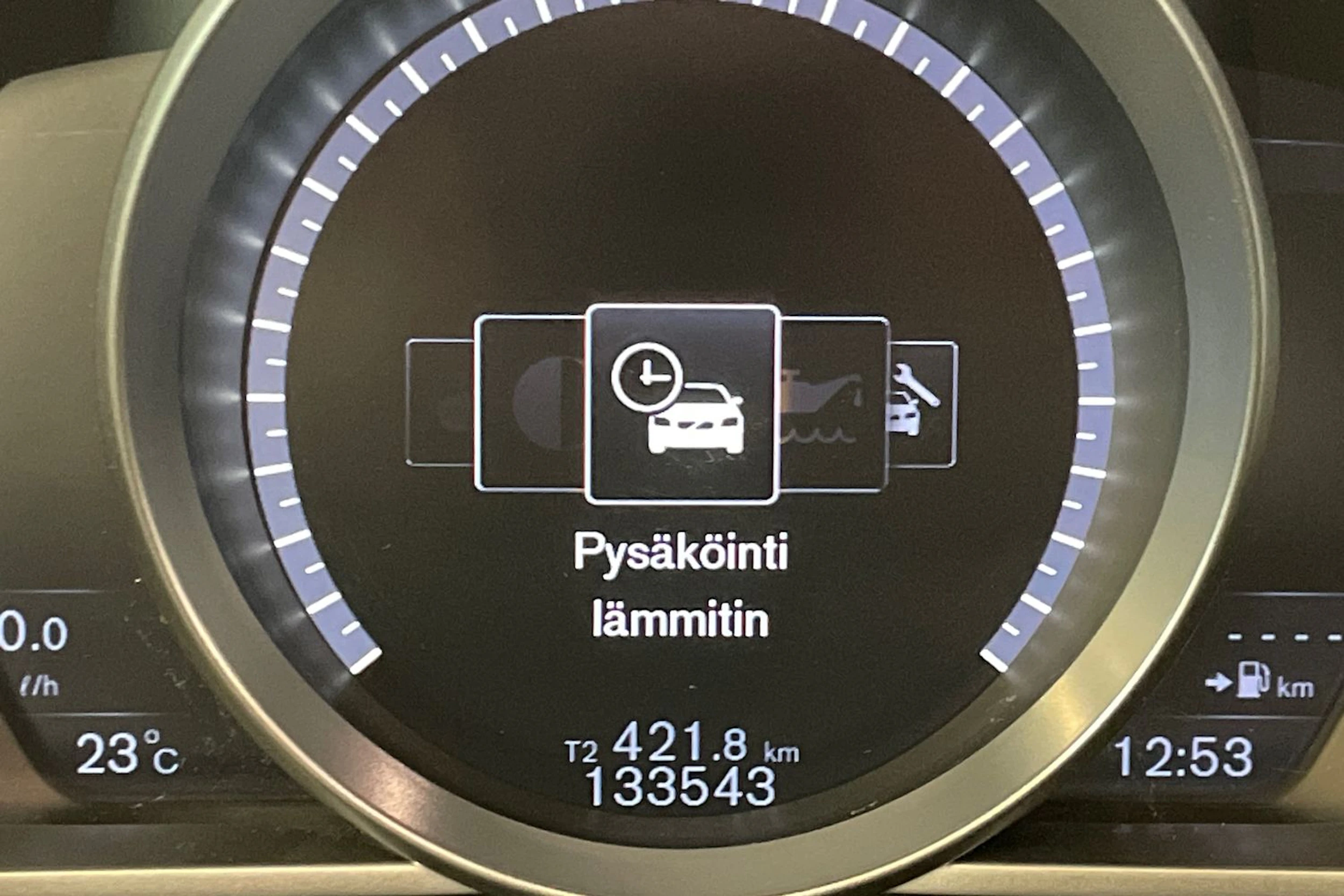 valkoinen Volvo V40 Cross Country 2016 kuva 18.