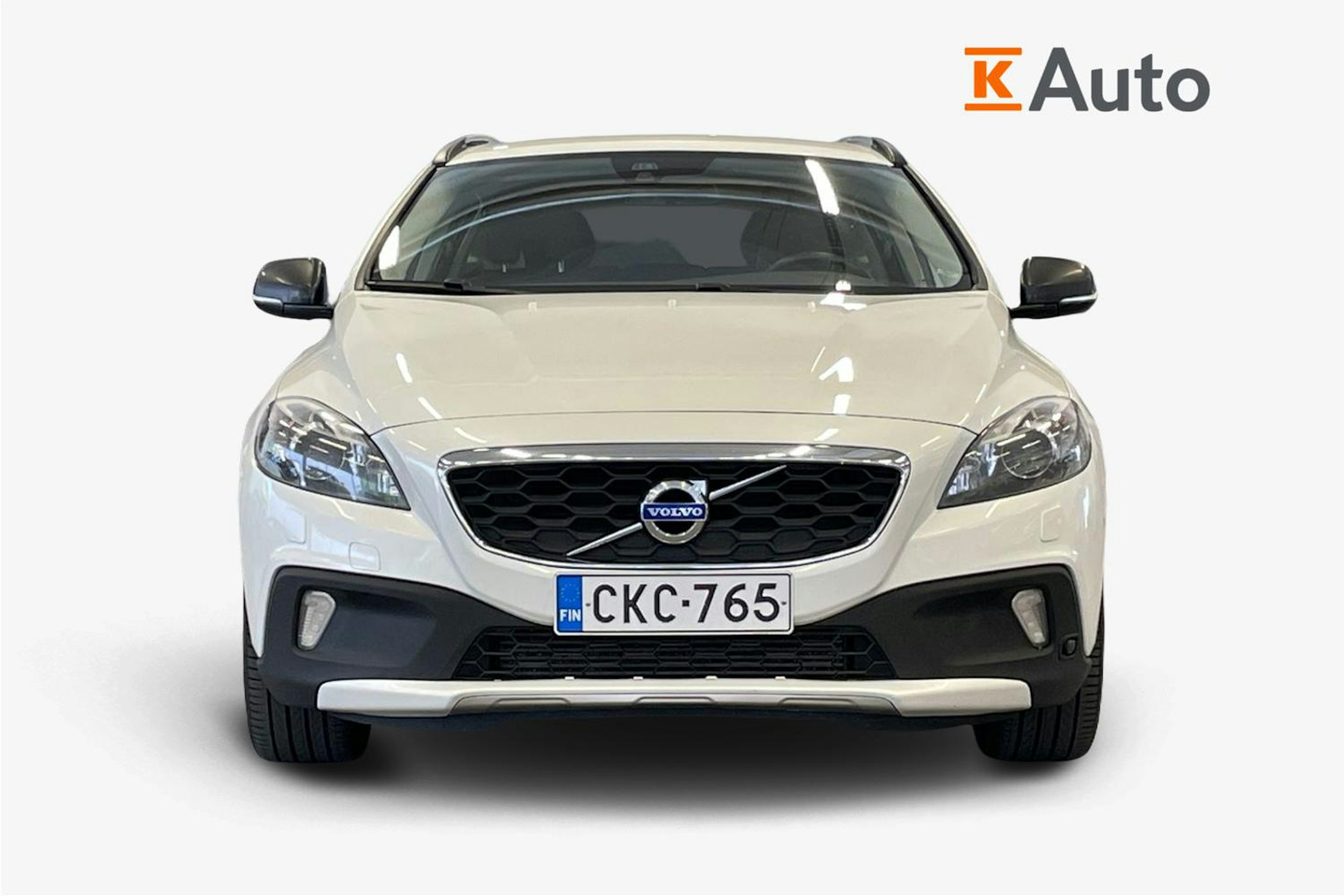 Valkoinen Volvo V40 Cross Country 2016 kuva 5.