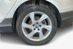 Valkoinen Volvo V40 Cross Country 2016 kuva 11.