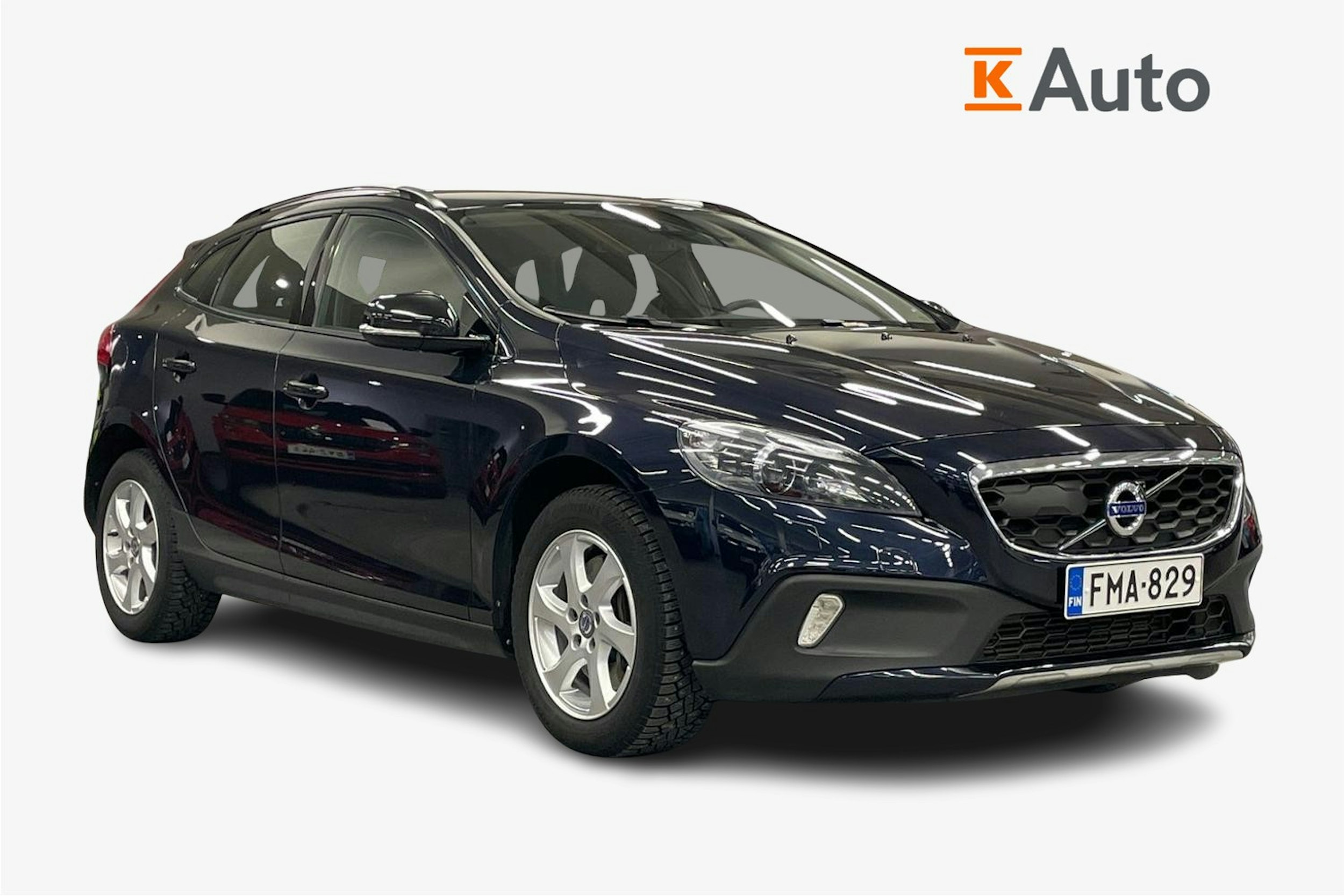sininen Volvo V40 Cross Country 2016 kuva 1.