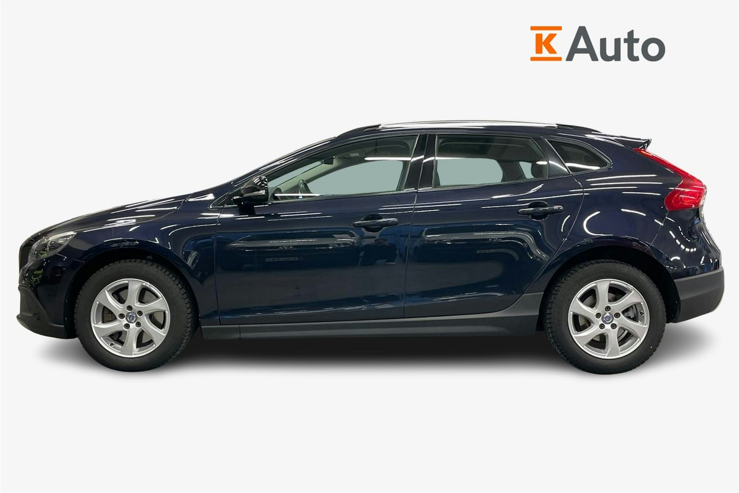 sininen Volvo V40 Cross Country 2016 kuva 6.