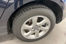 sininen Volvo V40 Cross Country 2016 kuva 13.