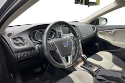 harmaa Volvo V40 Cross Country 2016 kuva 3.