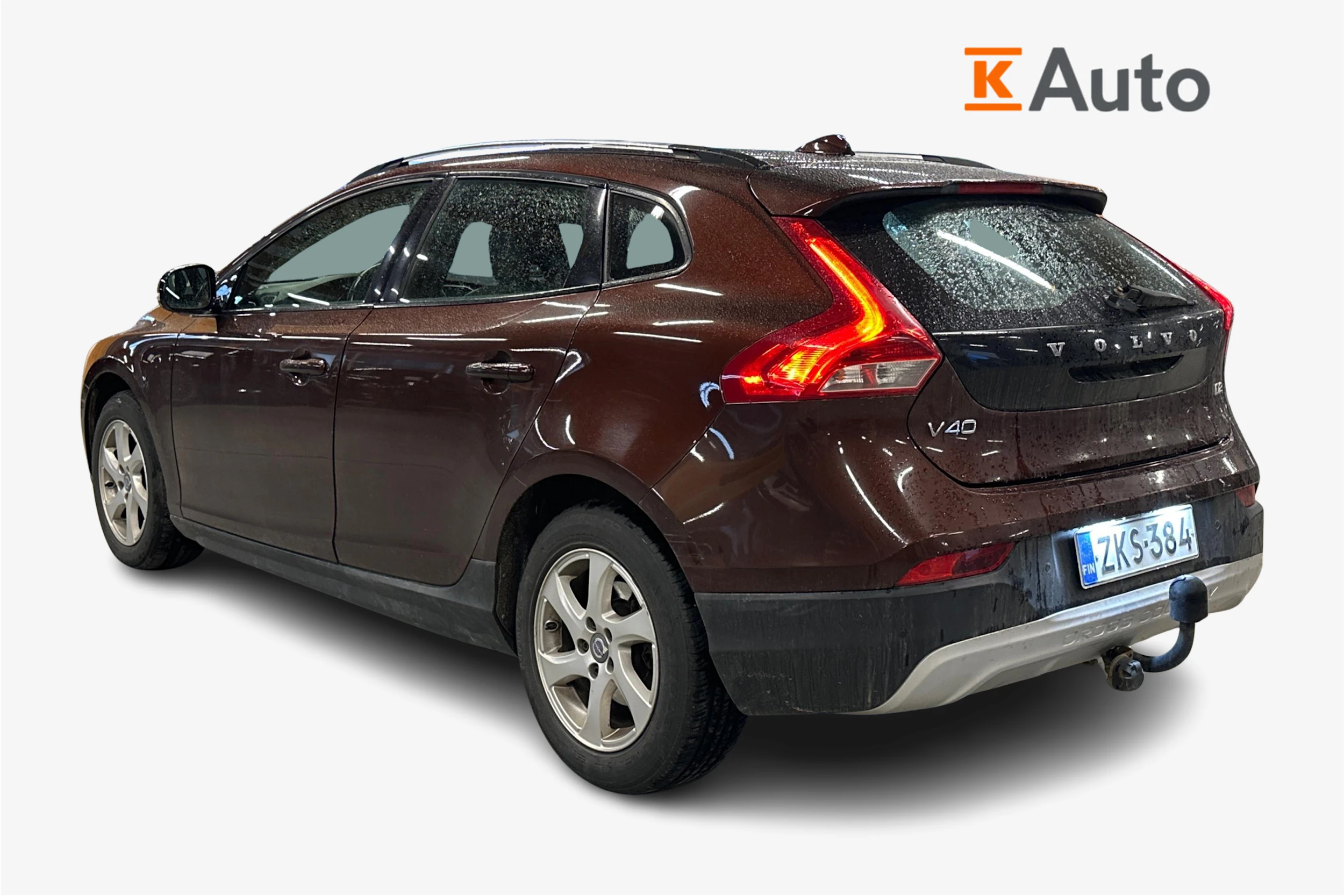 punainen Volvo V40 Cross Country 2016 kuva 2.