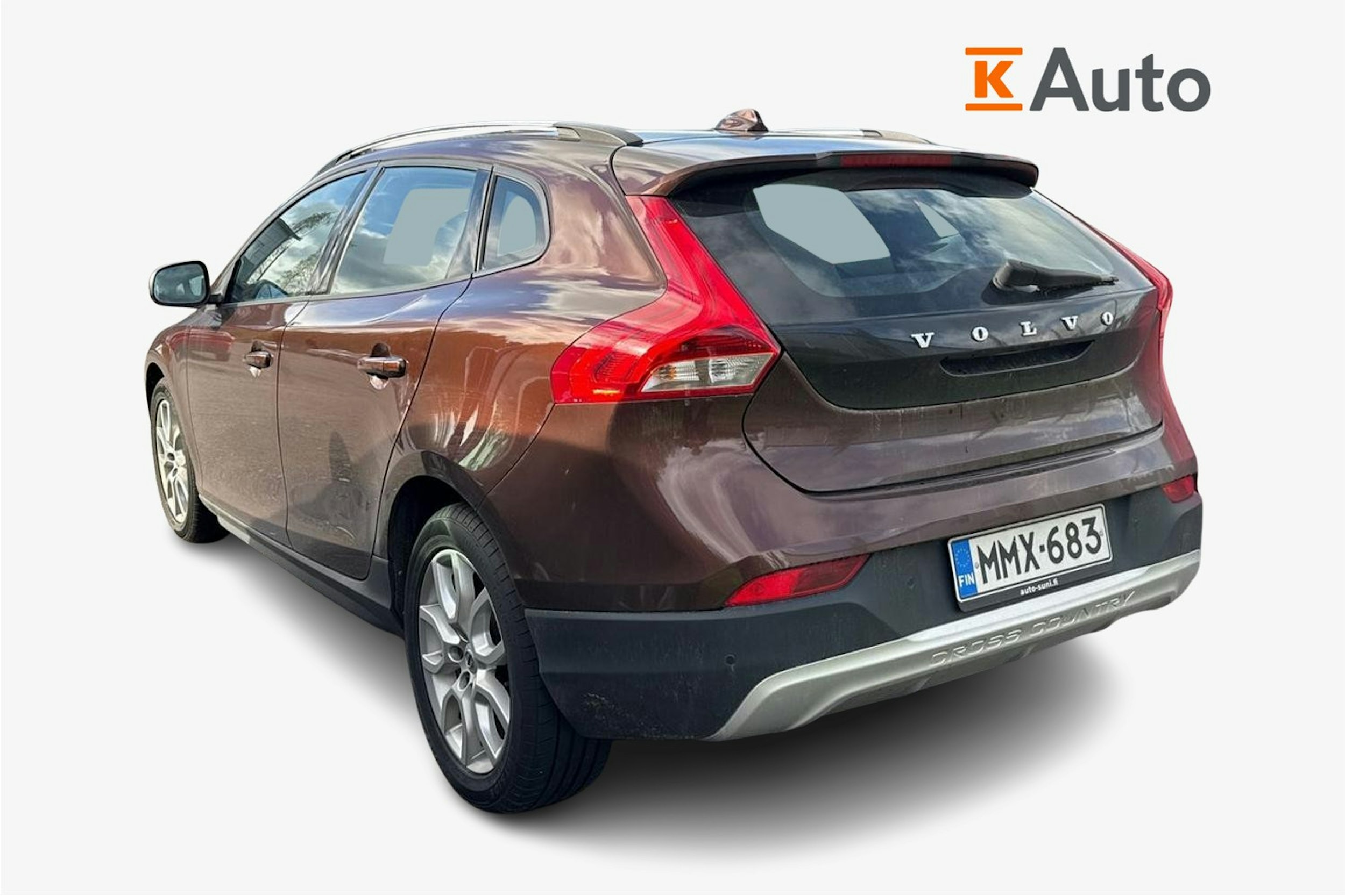 ruskea Volvo V40 Cross Country 2017 kuva 2.