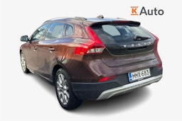 ruskea Volvo V40 Cross Country 2017 kuva 2.