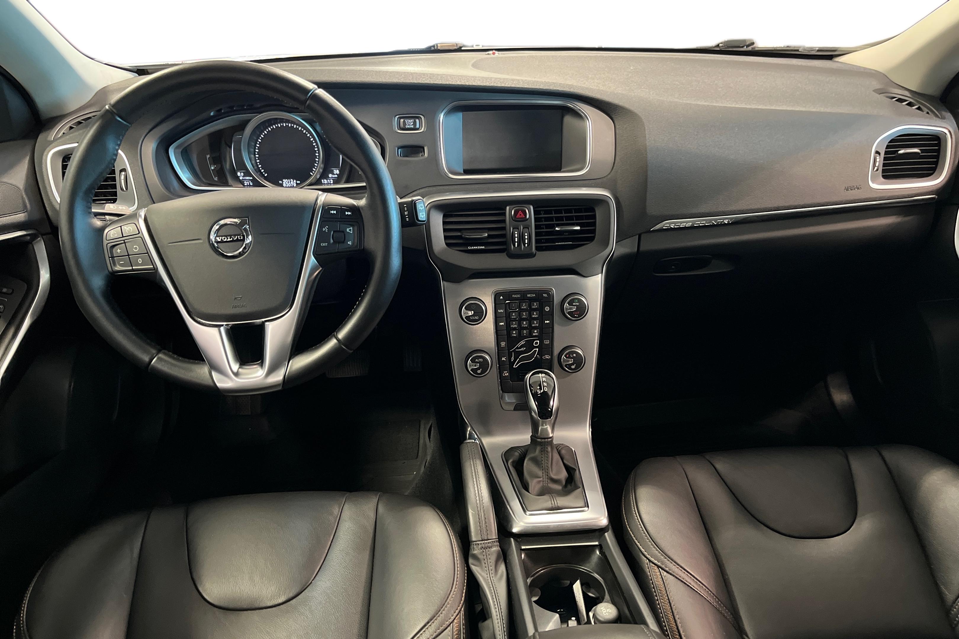 Volvo V40 Cross Country 2017, bild 7/15