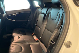valkoinen Volvo V40 Cross Country 2017 kuva 8.