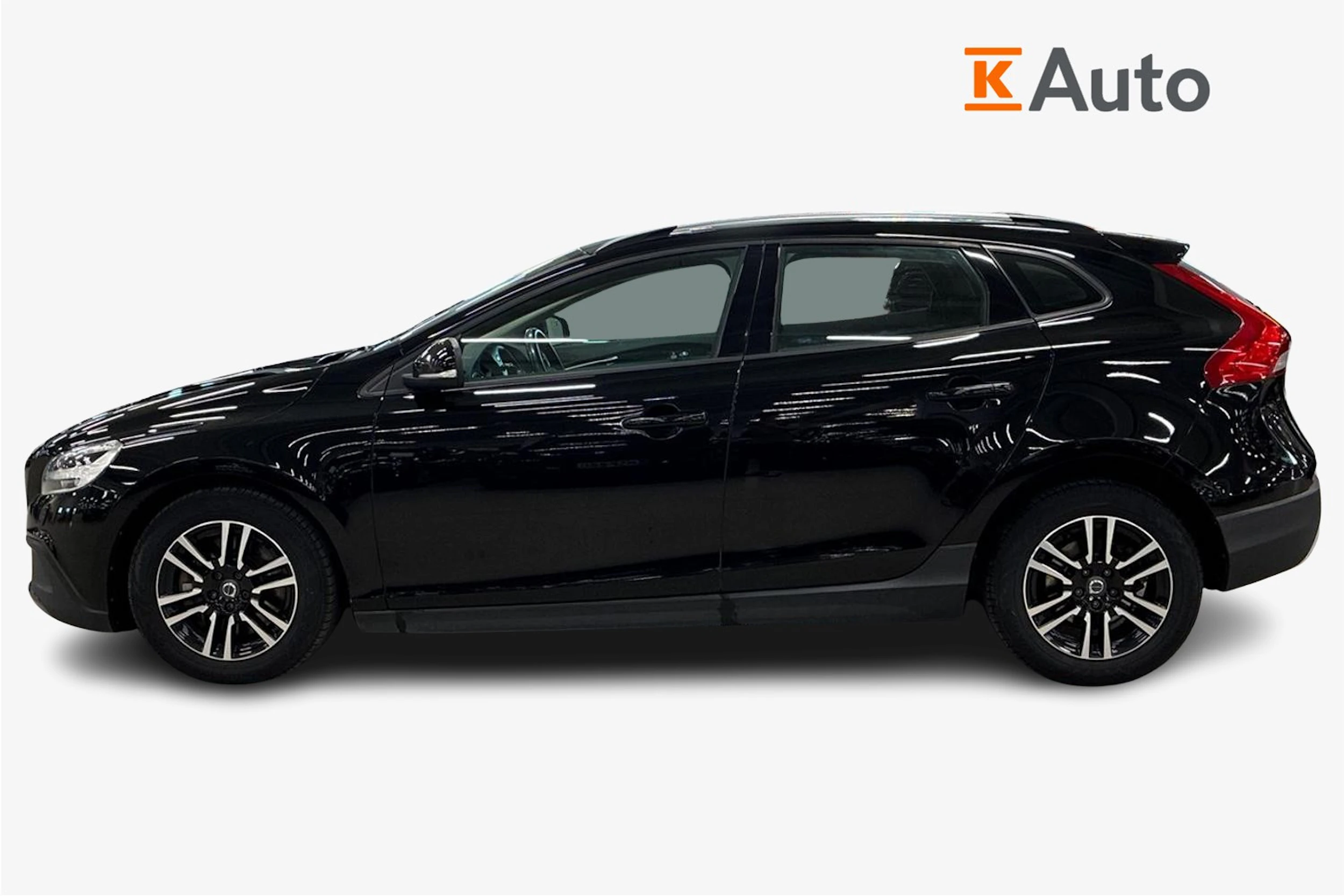 musta Volvo V40 Cross Country 2017 kuva 5.