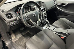 musta Volvo V40 Cross Country 2017 kuva 6.