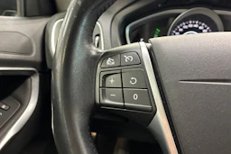 musta Volvo V40 Cross Country 2017 kuva 13.