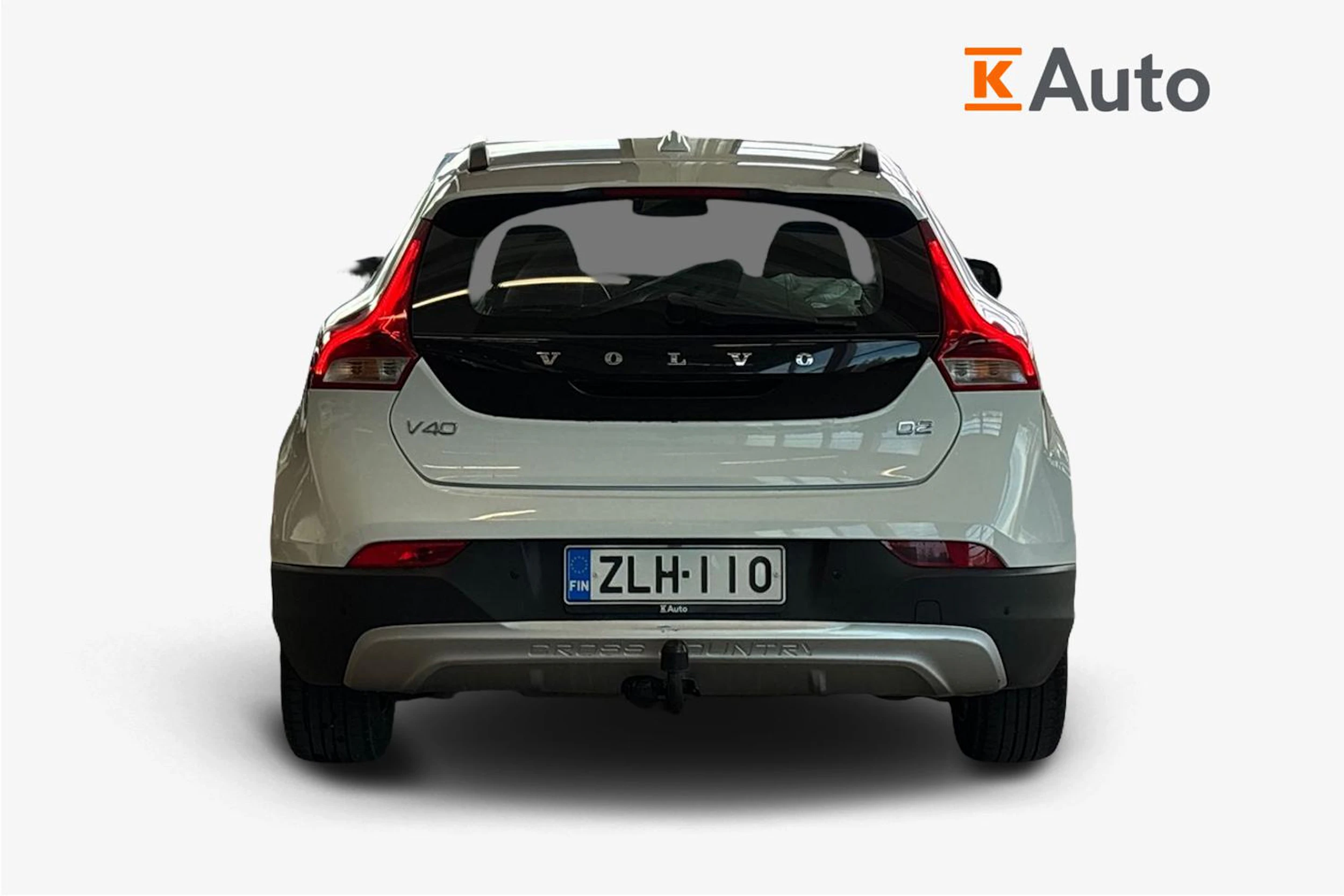 Valkoinen Volvo V40 Cross Country 2017 kuva 4.