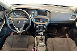 Valkoinen Volvo V40 Cross Country 2017 kuva 9.