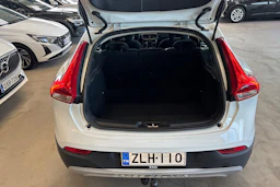 Valkoinen Volvo V40 Cross Country 2017 kuva 16.