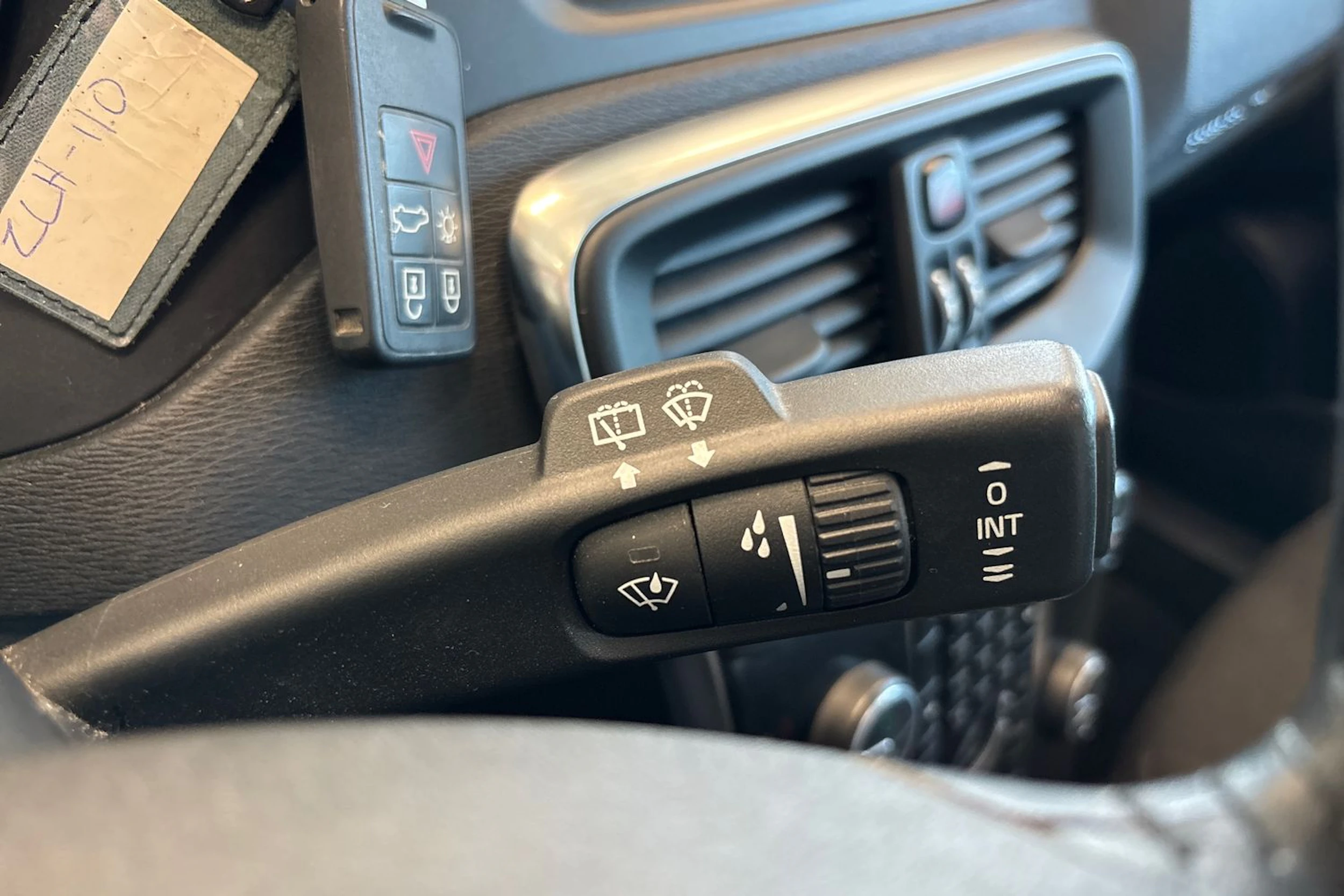Valkoinen Volvo V40 Cross Country 2017 kuva 28.