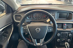Valkoinen Volvo V40 Cross Country 2017 kuva 32.