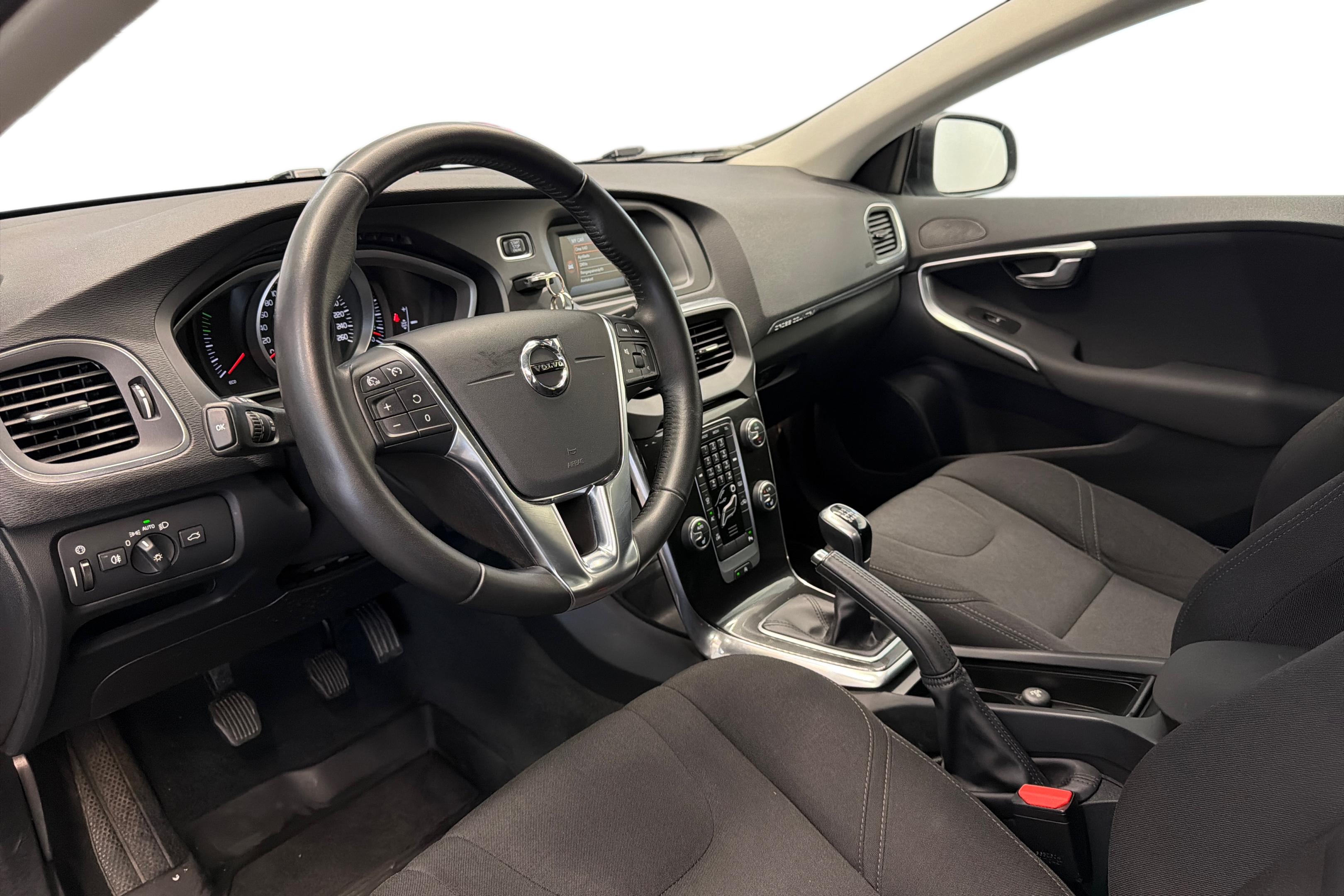 Volvo V40 Cross Country T3 Plus 2018, kuva 6/23