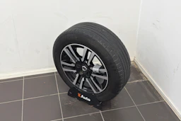 valkoinen Volvo V40 Cross Country 2018 kuva 10.
