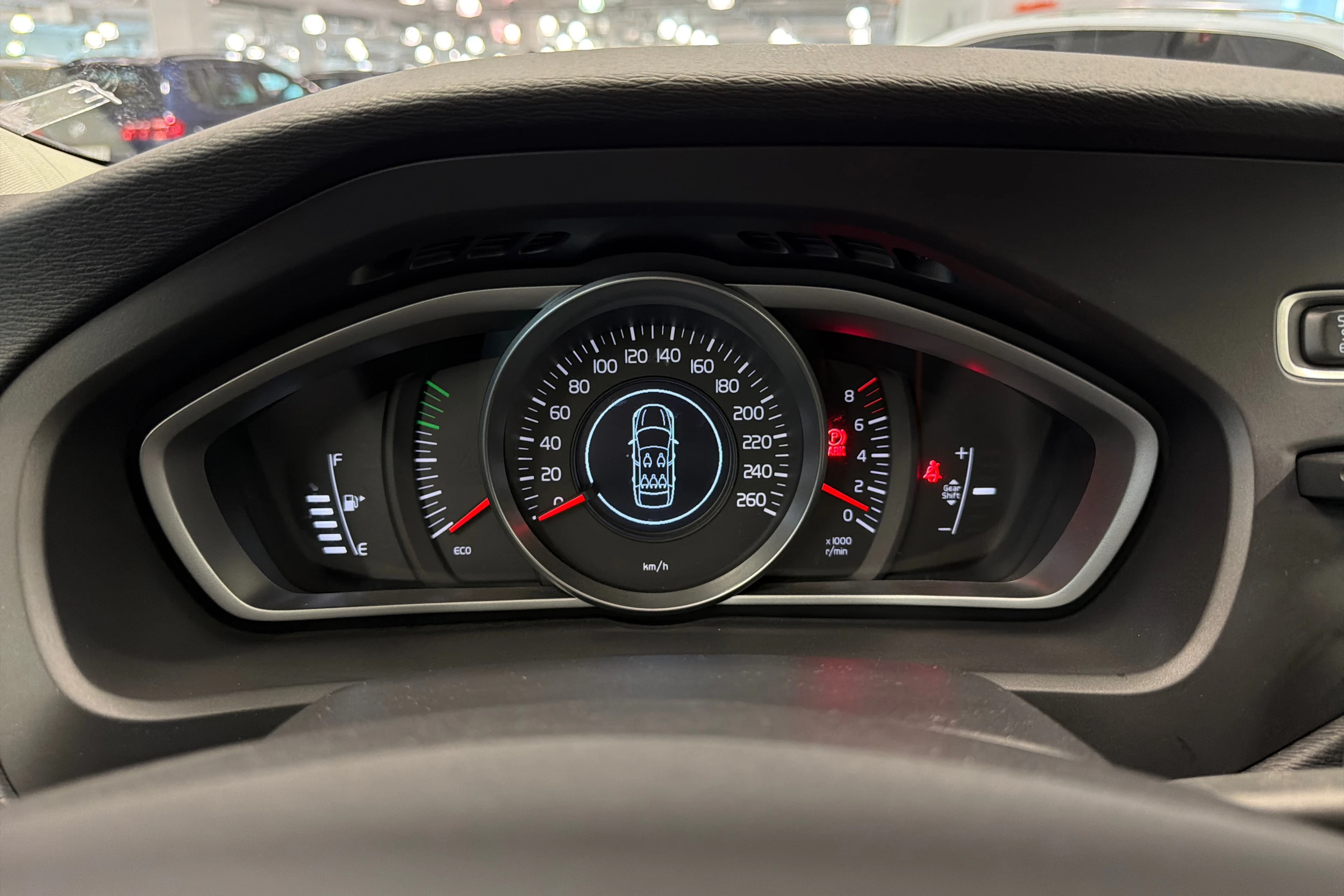 valkoinen Volvo V40 Cross Country 2018 kuva 15.